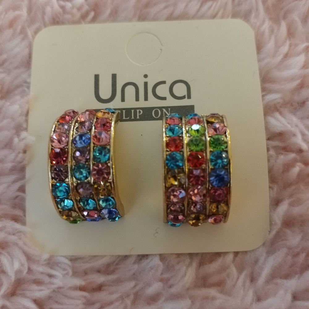 🌈 Gorgeous rainbow of color clip-on earrings 🌈